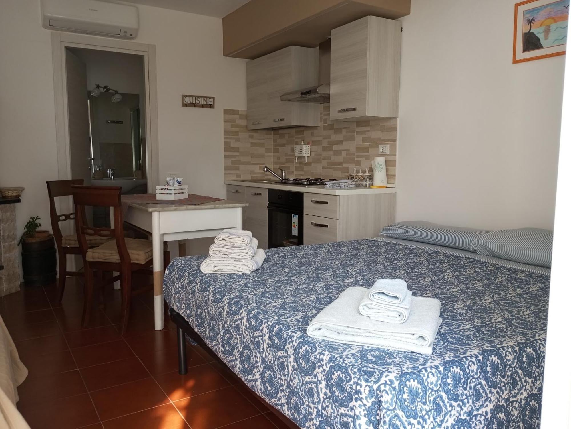Tigullio Vacations Panoramica Apartments Лаваня Екстериор снимка